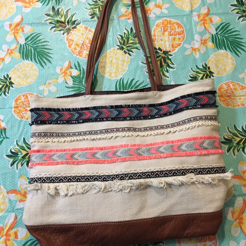 Tote bag